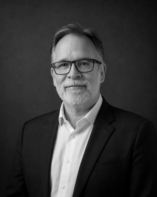 Dirk Müller, CEO